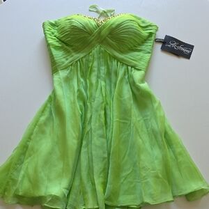 La Femme - Kiwi Strapless Formal/Prom Dress